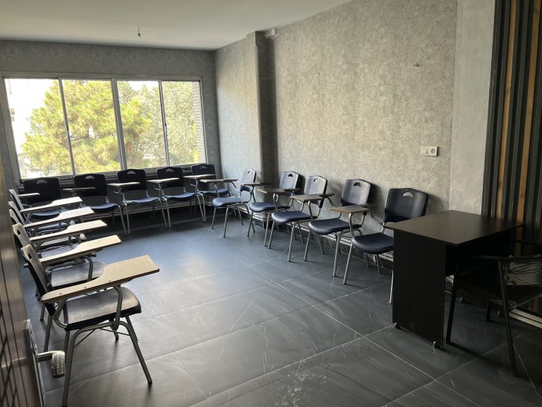 آموزشگاه زبان در بلوار فردوس