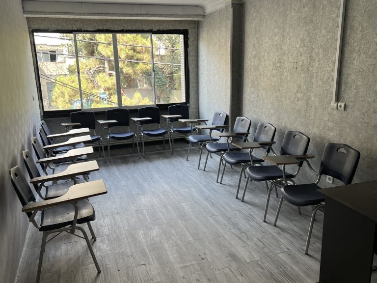 آموزشگاه زبان در بلوار فردوس